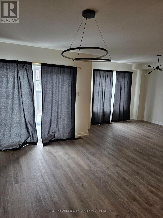 62 Dryden Ln in Hamilton, ON - Building Photo - Building Photo