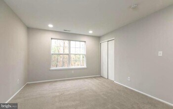 405 Quail Rd in Evesham, NJ - Building Photo - Building Photo