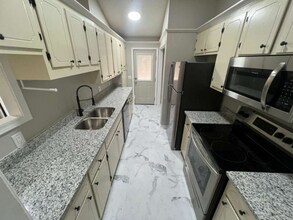 207 Coronado Rd in West Columbia, SC - Building Photo - Building Photo