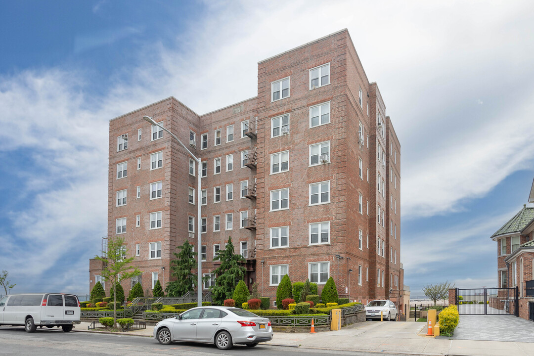 286 Corbin Pl in Brooklyn, NY - Foto de edificio