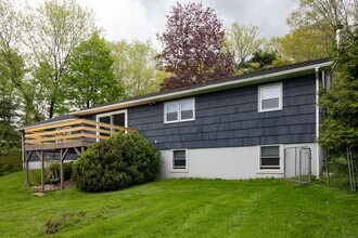 30 Housatonic Ave in Canaan, CT - Building Photo - Building Photo