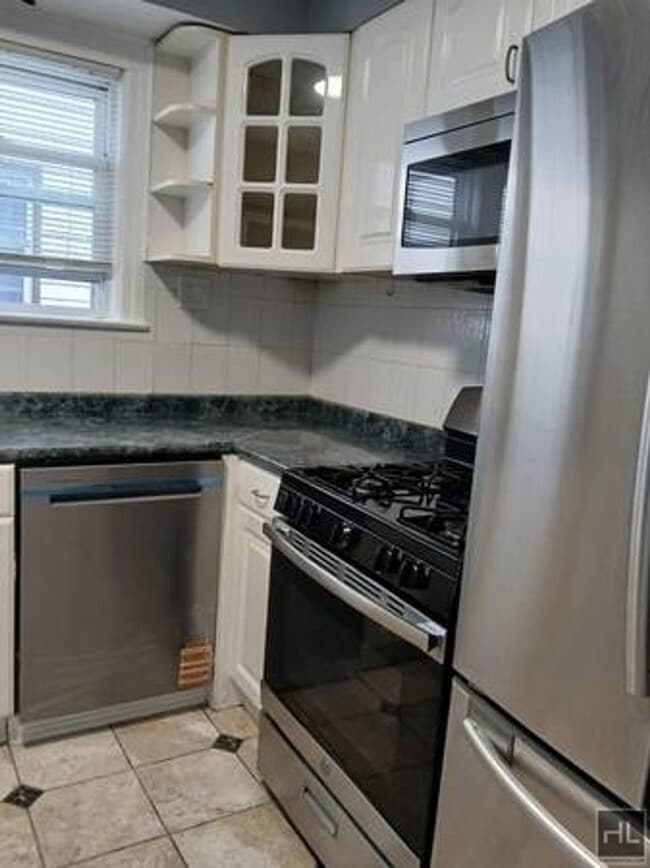 110-20-110107 107th St in Queens, NY - Building Photo - Building Photo