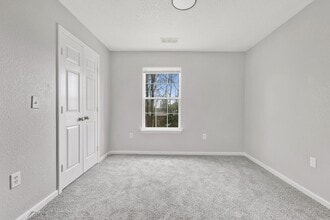 Clarksville Heights in Clarksville, TN - Building Photo - Building Photo