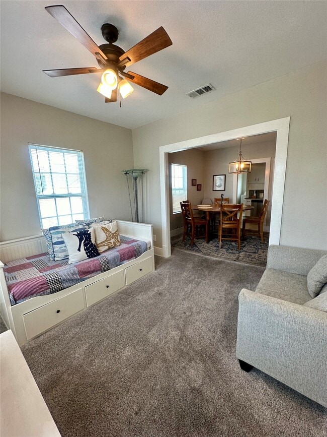2225 Bernardo De Galvez Ave in Galveston, TX - Building Photo - Building Photo