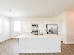 10052 Potomac St in Commerce City, CO - Building Photo - Building Photo