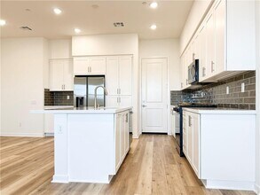 22019 Florence Cir in Walnut, CA - Foto de edificio - Building Photo