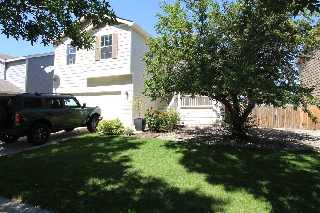 4097 Georgetown Dr in Loveland, CO - Building Photo