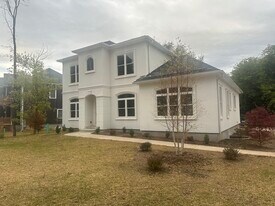 1213 Kiefer Creek Rd in Ballwin, MO - Building Photo