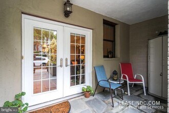 1207 Columbia Rd NW in Washington, DC - Building Photo - Building Photo