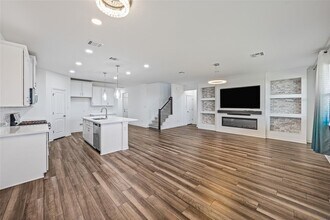 315 Doodle Ln in Hutto, TX - Building Photo - Building Photo