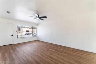 1648 J St in Las Vegas, NV - Building Photo - Building Photo