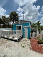2179 Pineapple Ave, Unit 2 in Melbourne, FL - Building Photo - Building Photo