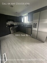 9801 Fair Rd in Strongsville, OH - Building Photo - Building Photo