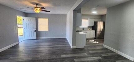 3110 Ave R NW in Winter Haven, FL - Building Photo - Building Photo