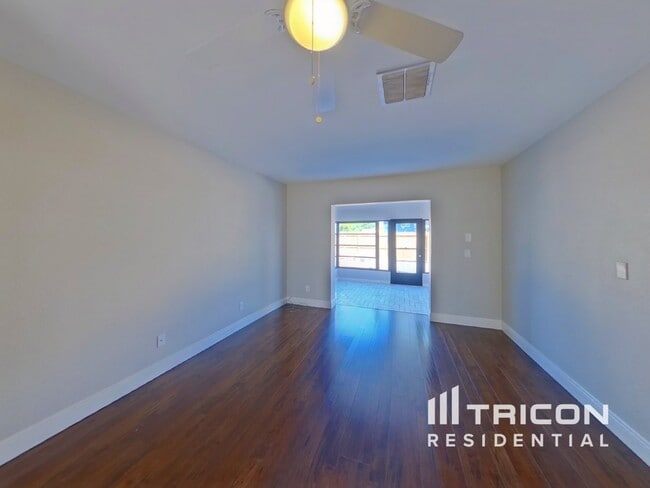 1906 Radcliffe Dr N in Clearwater, FL - Building Photo - Building Photo