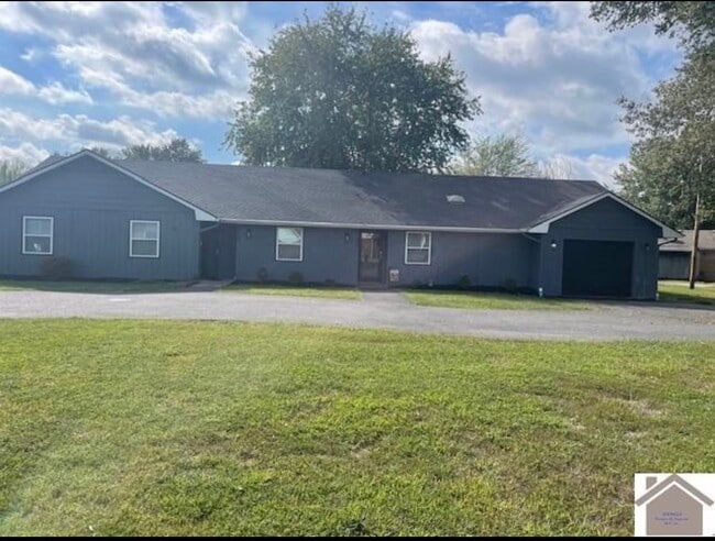 property at 135 Albany St