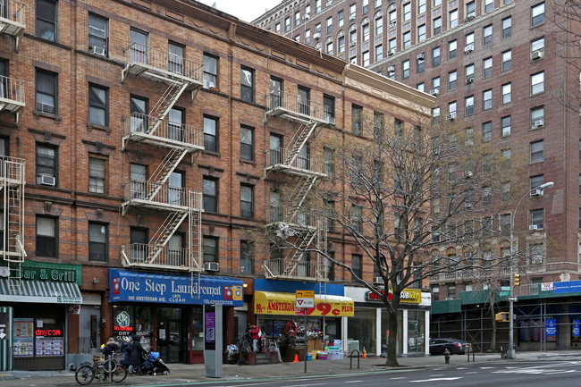 592 Amsterdam Ave in New York, NY - Building Photo - Building Photo