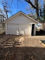 521 N Summit St in El Dorado, KS - Building Photo