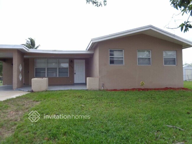 2858 SW 4th Ct in Fort Lauderdale, FL - Building Photo - Building Photo