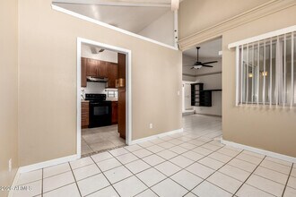 911 S Hacienda Dr in Tempe, AZ - Building Photo - Building Photo