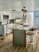 2591 Cay Cove in Matlacha, FL - Building Photo - Building Photo