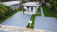 330 NW 82nd Ter in Miami, FL - Building Photo - Building Photo