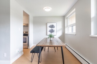 Donway in Toronto, ON - Building Photo - Building Photo