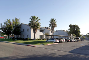 Hacienda Villa Apartments