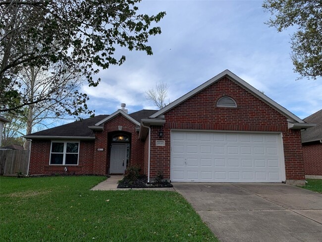 3611 Stratford Town Ln