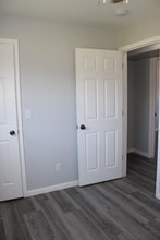 1613 S Green River Rd in Evansville, IN - Foto de edificio - Building Photo