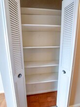 10401 Grosvenor Pl in Rockville, MD - Building Photo - Building Photo