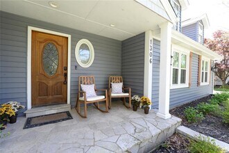 1306 S Geyer Rd in Kirkwood, MO - Building Photo - Building Photo