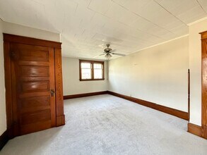 21-21 W Main St in Jeromesville, OH - Building Photo - Building Photo