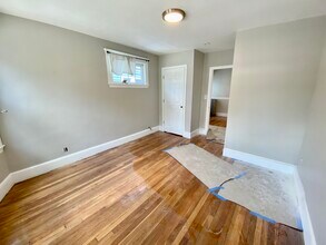 158 South St, Unit 2L in Boston, MA - Building Photo - Building Photo