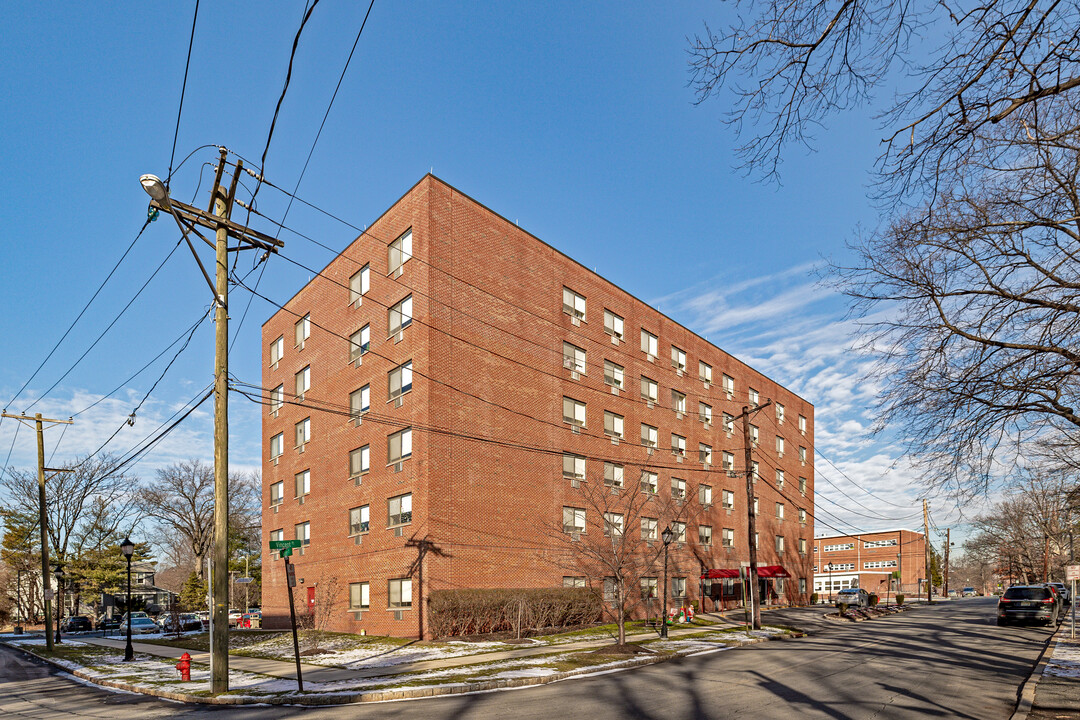 Nutley Senior Manor in Nutley, NJ - Building Photo