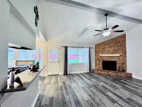 3934 Thistlewood Dr in Pasadena, TX - Building Photo - Building Photo