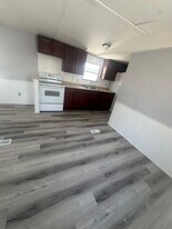 528 Constitution Dr in Winchester, KY - Building Photo