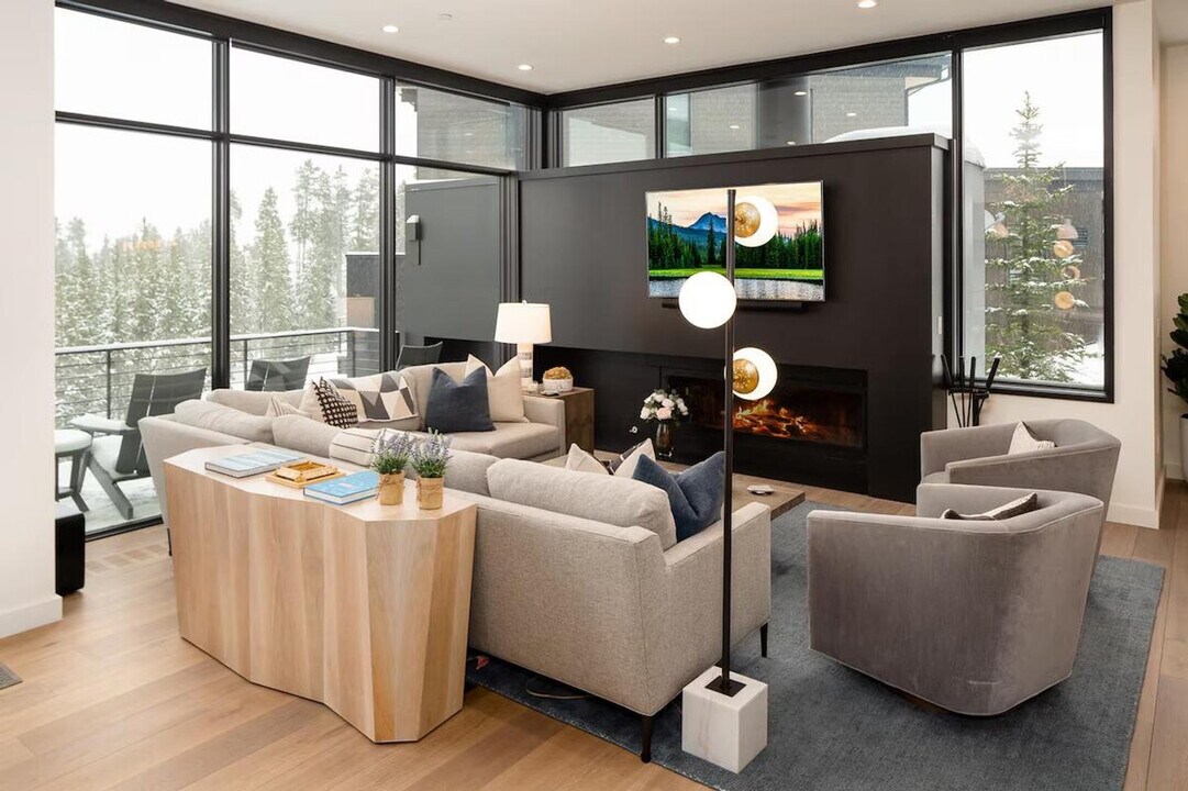 12 A Treeline Springs Rd in Big Sky, MT - Building Photo
