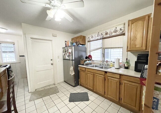 property at 11 Romsey St