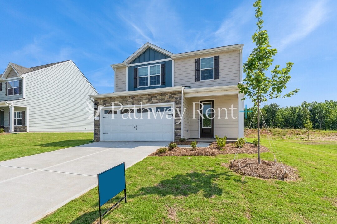 114 Wembury Ln in Troutman, NC - Building Photo