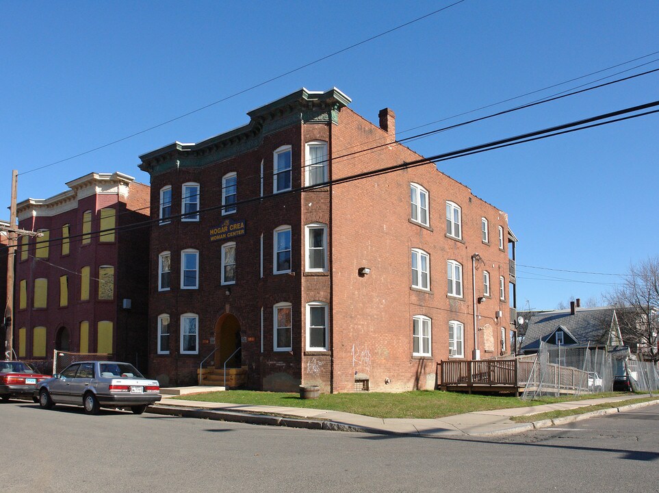 164 Bartholomew Ave in Hartford, CT - Building Photo