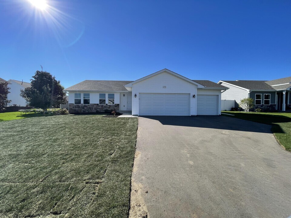 2710 Claremont Dr in Beloit, WI - Building Photo