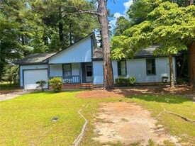 9421 Gooden Dr in Fayetteville, NC - Building Photo