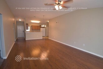 7565 Turtle View Dr in Ruskin, FL - Foto de edificio - Building Photo