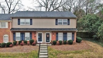 1825 Johnson St in High Point, NC - Building Photo