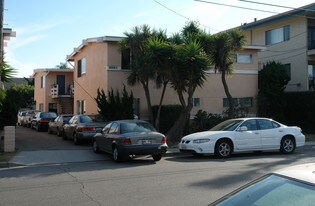 6561 Sabado Tarde Rd in Goleta, CA - Building Photo