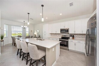17655 Opal Sand Dr, Unit 402 in Venice, FL - Building Photo - Building Photo