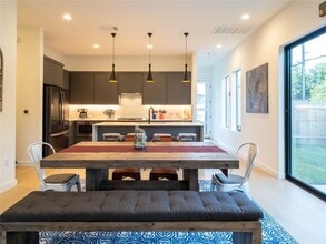 1811 Willow St in Austin, TX - Building Photo - Building Photo
