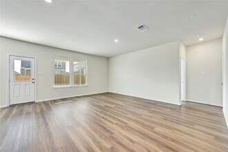 132 Janice Rd in Taylor, TX - Building Photo - Building Photo