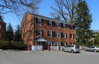 Village Green Condominium in Rockville, MD - Building Photo - Building Photo